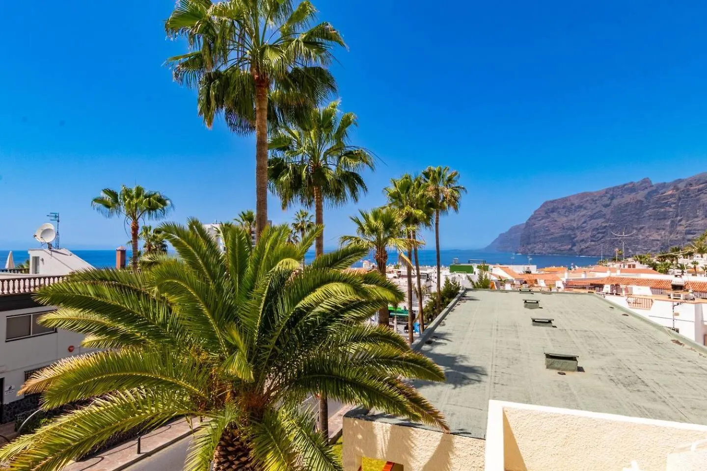 Central Los Gigantes Florida By Dreamhomestenerife Acantilado de los Gigantes 0*,